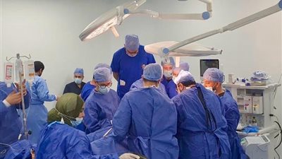 فريق طبي بجامعة طنطا ينقذ فتاة بعد ابتلاع دبوس استقر بالرقبة والغدة