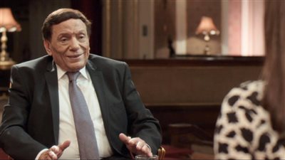 محمد شوقي: عادل إمام أخلص للفن 60 عامًا.. وحارب الإرهاب بالمسرح بأسيوط