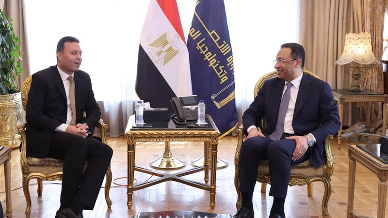 تعاون بين الاتصالات والإحصاء لتطوير منظومة تعداد السكان 2027