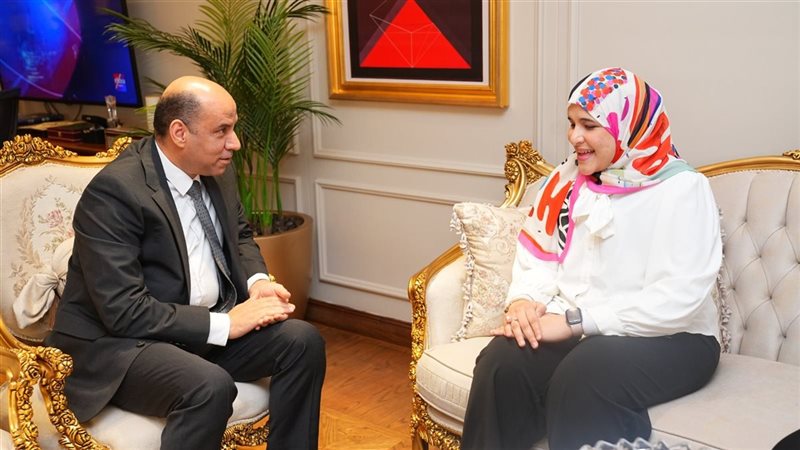 وزير العمل 