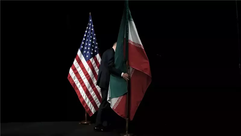 علما أمريكا وإيران