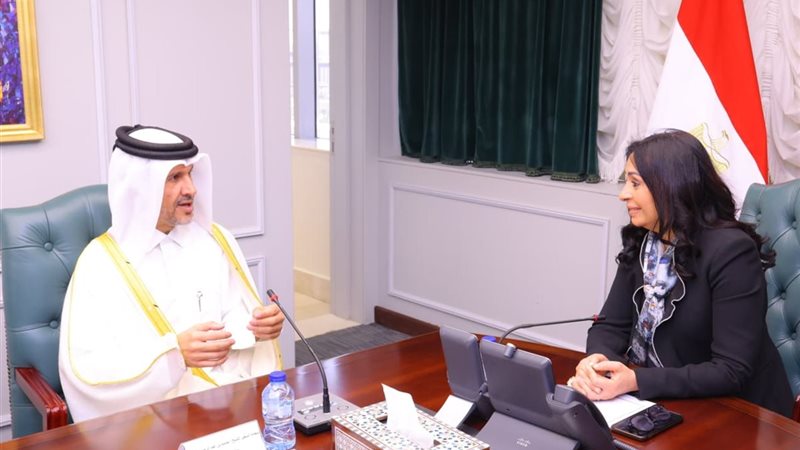 وزيرة التضامن الاجتماعي والسفير القطري 