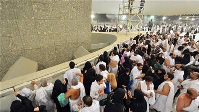 ما مدى صحة رمي الجمرات بعد الساعة 12 مساءً؟