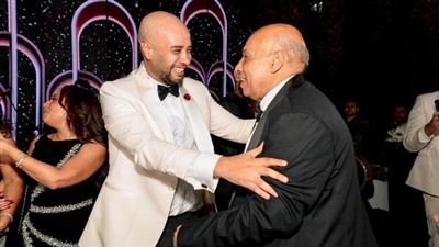 حاتم صلاح يوجه رسالة مؤثرة لوالده الراحل بالتزامن مع احتفالات الزمالك بالدوري