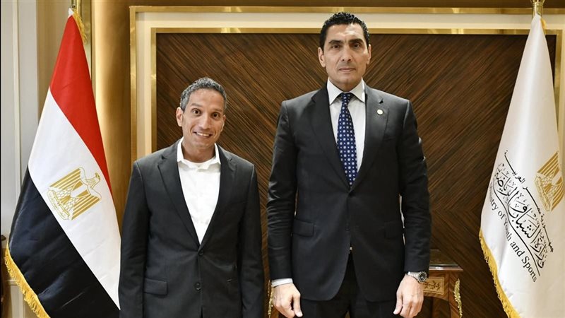 وزير الشباب والرياضة 