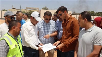 محافظ القليوبية يتفقد مشروع إنشاء حضانة لتجميع السيارات المخالفة