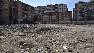 توجيهات مشددة بتكثيف أعمال النظافة ورفع المخلفات من شارع أسوان بحي المناخ