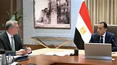 اجتماع مغلق بين رئيس الوزراء ووزير البترول.. ماذا يحدث خلف الجدران؟