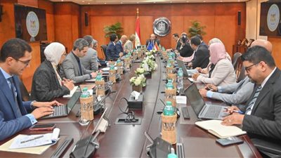  وزير الاستثمار يناقش مع سفيرة الاتحاد الأوروبي آفاق تطوير الشراكة الاقتصادية التجارية