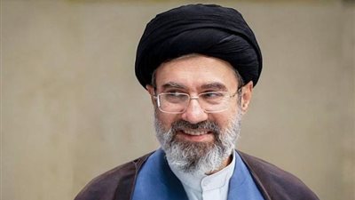 طهران تكشف تفاصيل جديدة عن إصابة المرشد الإيراني