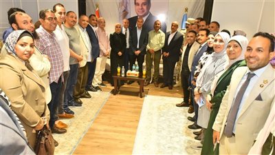 محافظ أسيوط يواصل استقبال المهنئين بعيد الأضحى وسط أجواء احتفالية وعروض فنية