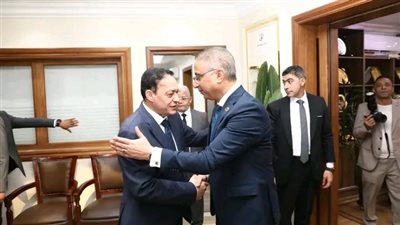 محافظ الجيزة يستقبل مساعد وزير الداخلية لقطاع أمن الجيزة للتهنئة بمناسبة عيد الأضحى المبارك