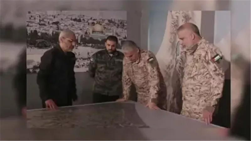 محمد عودة مع قادة حماس 