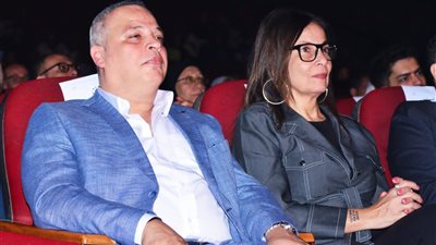 وزيرة الثقافة تفتتح غرام في الكرنك على مسرح البالون بحضور جماهيري كبير