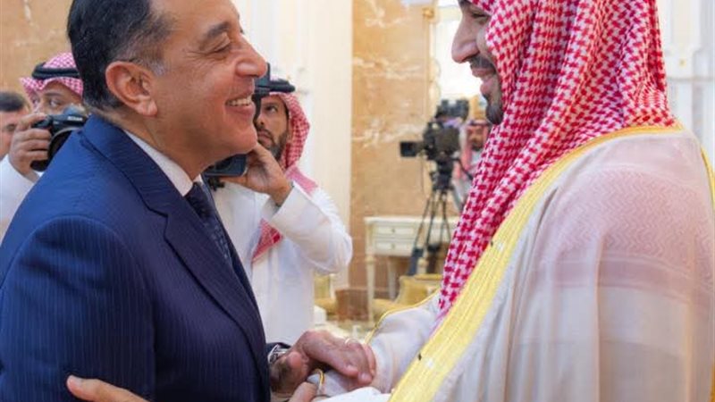 اللقاء 
