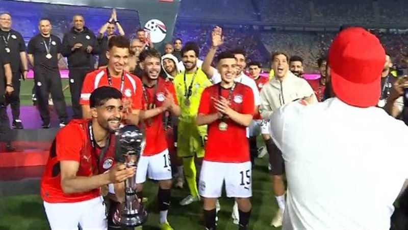 مصر تتسلم كأس العاصمة الجديدة