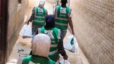 توزيع لحوم الأضاحي على أكثر من 30 ألف أسرة ضمن مشروع «صك الأضحية» بالمنيا
