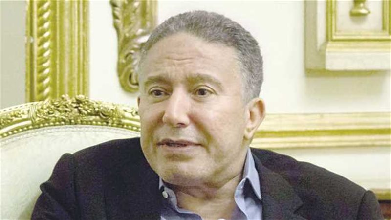 أكمل قرطام