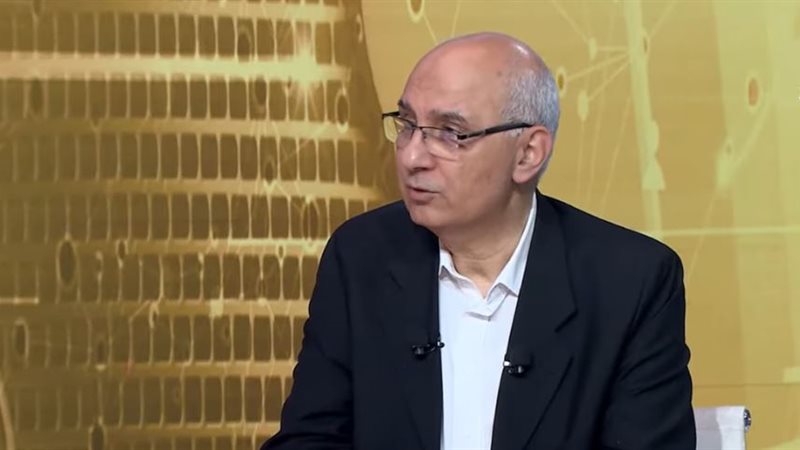  الدكتور ياسر ثابت