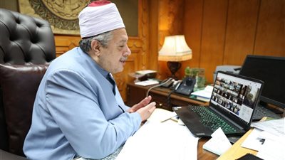 الشيخ أيمن عبدالغني يجتمع برؤساء لجان الثانوية الأزهرية لاستعراض تعليمات الامتحانات