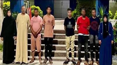 مشاجرة بالحجارة في بني سويف بسبب “خلافات الجيرة”.. وضبط الطرفين بعد تداول فيديو الواقعة