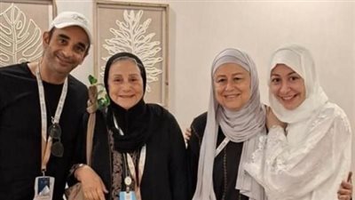حقيقة صورة منة شلبي وأحمد الجنايني التي أشعلت مواقع التواصل