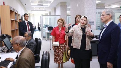 مرصد الأزهر يستقبل مستشار رئيس رومانيا لبحث جهود مكافحة التطرف وبناء السلام