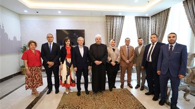 الشيخ أيمن عبدالغني يستقبل المرشح الروماني لمنصب الأمين العام للمنظمة الدولية للفرنكوفونية