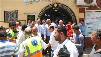 محافظ كفر الشيخ يتفقد المركز التكنولوجي بفوّه ويوجه بسرعة إنهاء طلبات المواطنين
