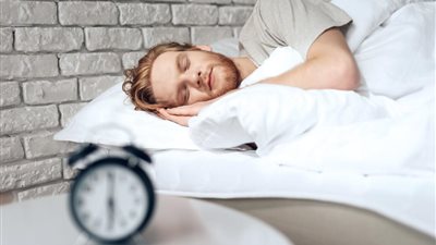النوم الصحي ليس رفاهية.. وزارة الصحة تكشف أبسط طريقة لتحسينه