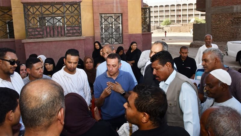 محافظ أسوان 