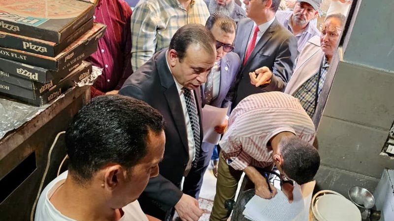 النيابة الإدارية تحقق في واقعة ضبط أغذية فاسدة