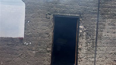 السيطرة على حريق هائل يلتهم مقتنيات منزل بقرية الجواهين 