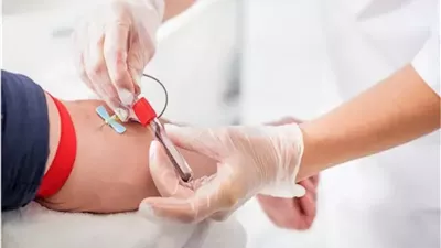 قطرة دم تساوي حياة.. الصحة: حقائق مذهلة لا تعرفها عن التبرع بالدم