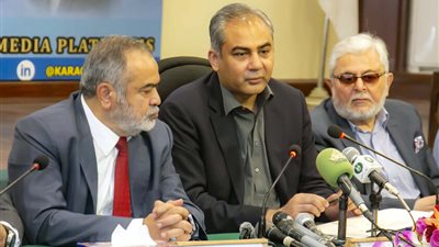  من طهران.. وزير الداخلية الباكستاني: جئت لأُبلغ رسالة خاصة للمرشد الإيراني