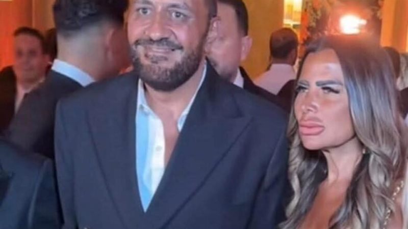  خالد سرحان وزوجته