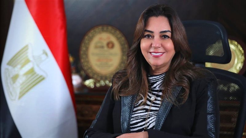 وزيرة التنمية المحلية 
