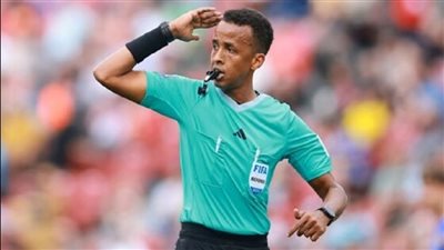 الحكم الصومالي عمر عبدالقادر أرتان يكشف تفاصيل منعه من دخول أمريكا