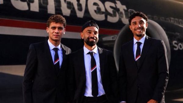حمزة عبد الكريم مع مرموش وصلاح