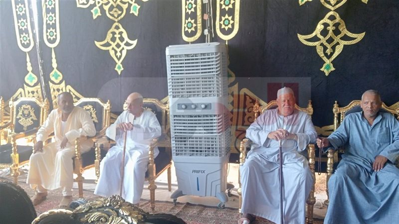 جانب من عزاء النجم الراحل