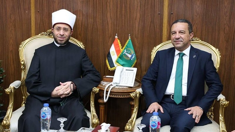 وزير الأوقاف ومحافظ المنوفية 