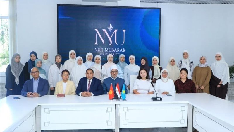 جانب من فعاليات الدورة 