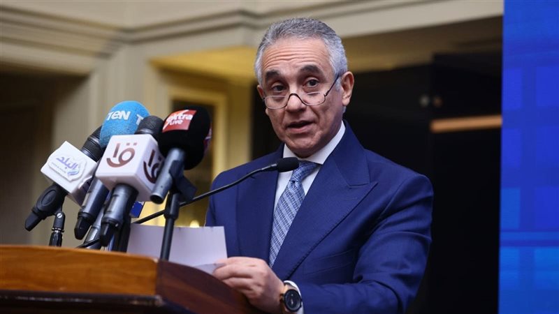 المستشار محمود حلمي الشريف وزير العدل