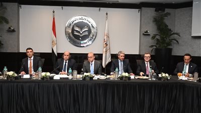 6 وزراء يبحثون مع البنك الدولي محاور الخطة التنفيذية لاستراتيجية الاستثمار الأجنبي المباشر