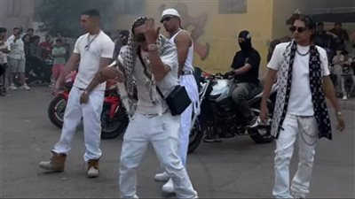 محمد رمضان يصور كليب «عالمي زي كريستيانو» في مدينة السلام بمشاركة زوكش 