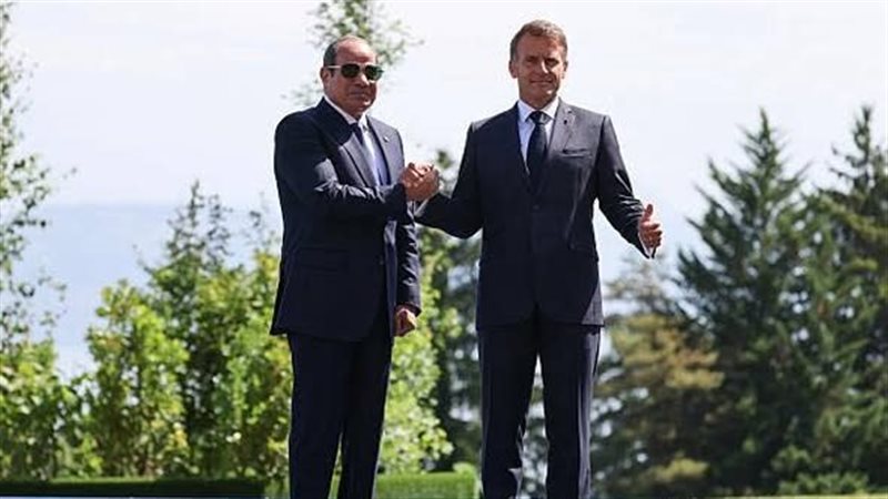 الرئيس السيسي ونظيره الفرنسي