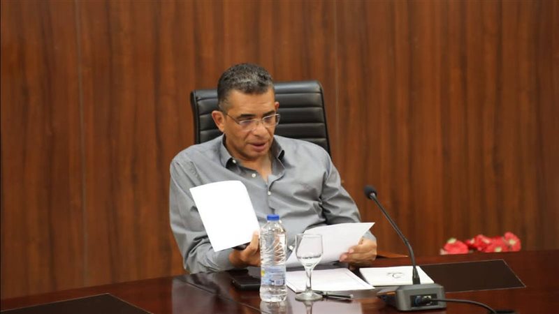 محافظ البحر الأحمر 