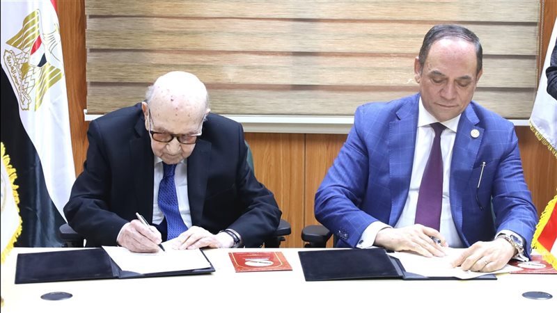 توقيع اتفاقية بين النيابة الادارية و جامعة الدول العربية 