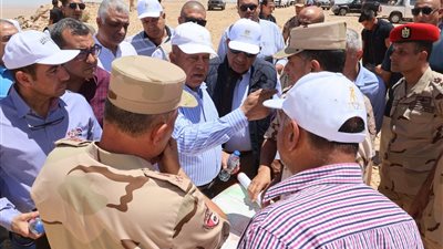 وزيرا النقل والكهرباء يتفقدان جبل سحابة وعتاقة لمشروعات طاقة الرياح