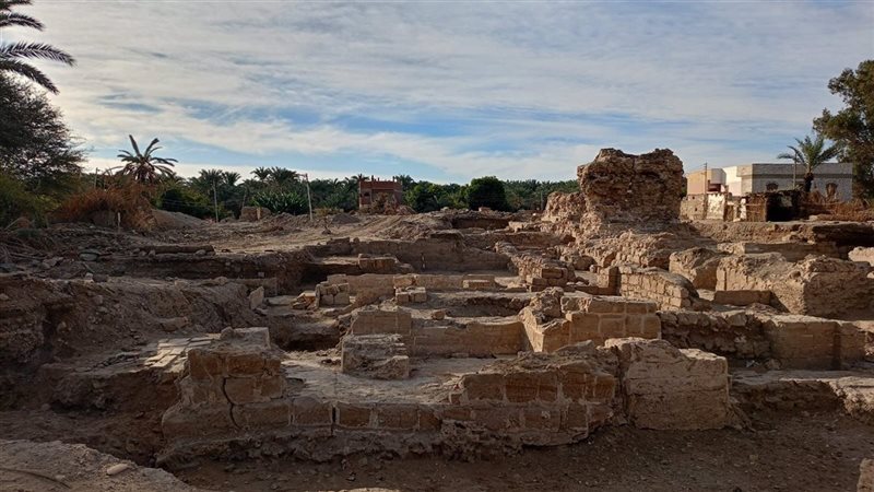قرية القصر في الواحات البحرية